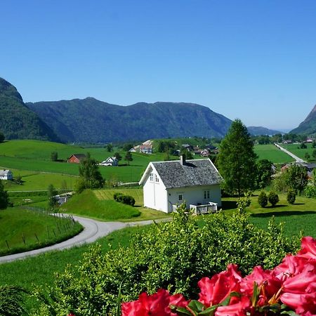 Hoiland Gard Gardshotellet Hjelmeland Dış mekan fotoğraf