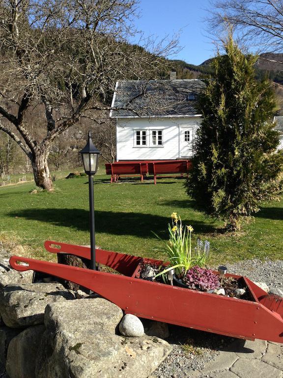 Hoiland Gard Gardshotellet Hjelmeland Dış mekan fotoğraf