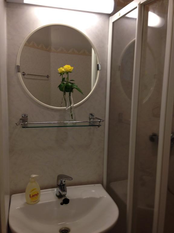 Hoiland Gard Gardshotellet Hjelmeland Oda fotoğraf