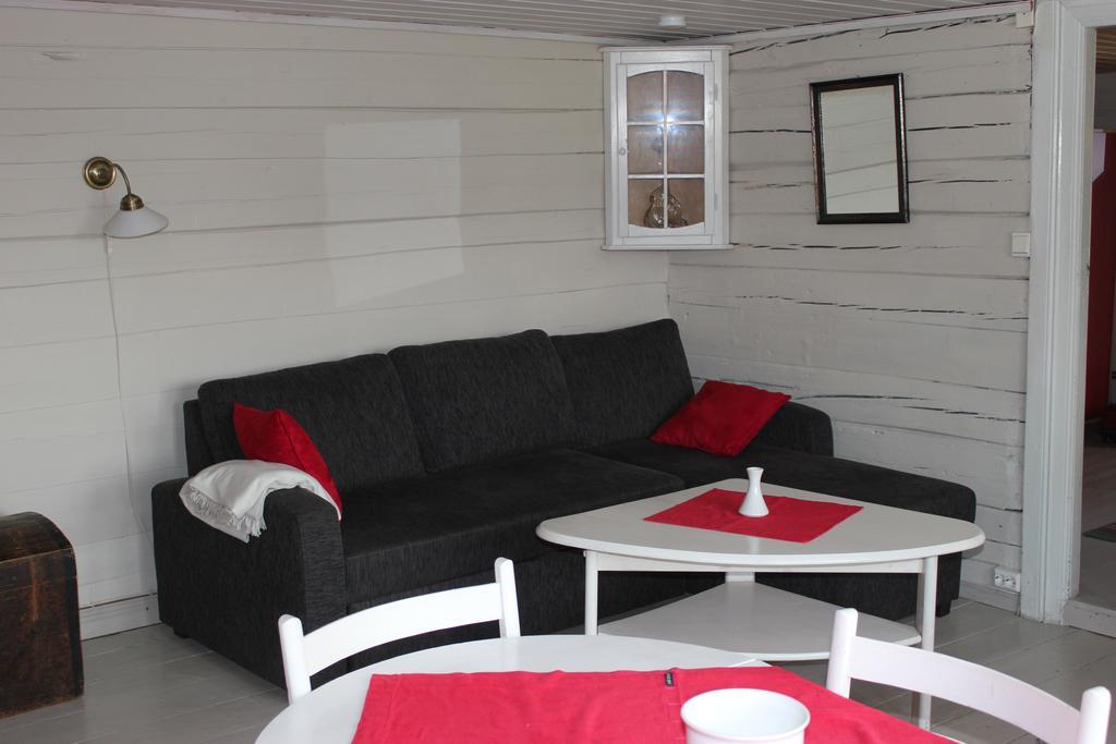 Hoiland Gard Gardshotellet Hjelmeland Oda fotoğraf